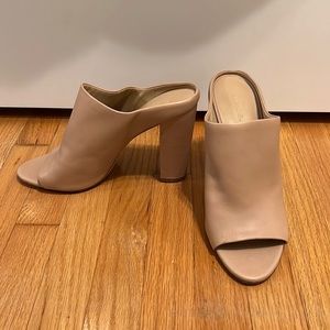 Vince Women's Nude Leather Peep Toe Slide Heel Sz 40